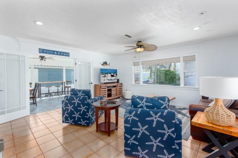 Seagrass Escape - Monthly Beach Rental House in Clearwater Beach