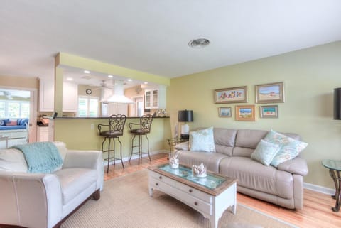 Seahorse Cottage Monthly Beach Rental House in Clearwater Beach