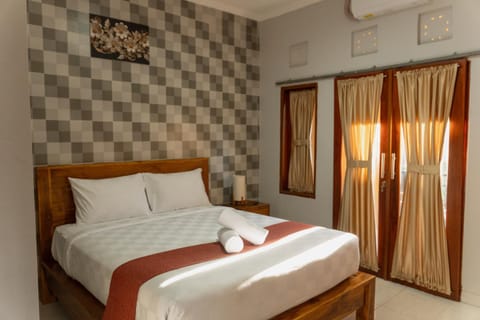 Bed, Bedroom, air conditioner