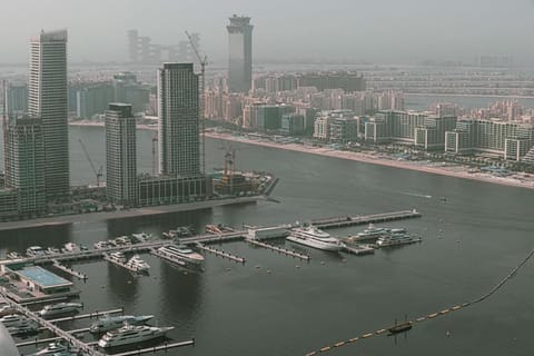 Lux 2BR with Sea Views in Marina Apartment in Dubai