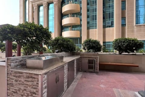 Lux 2BR with Sea Views in Marina Apartment in Dubai