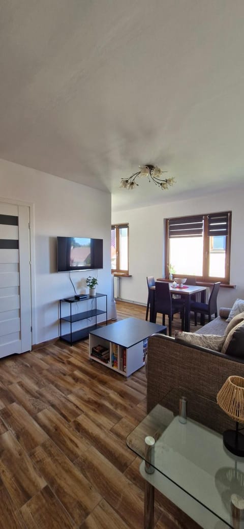 Communal lounge/ TV room, TV and multimedia, Living room, Seating area