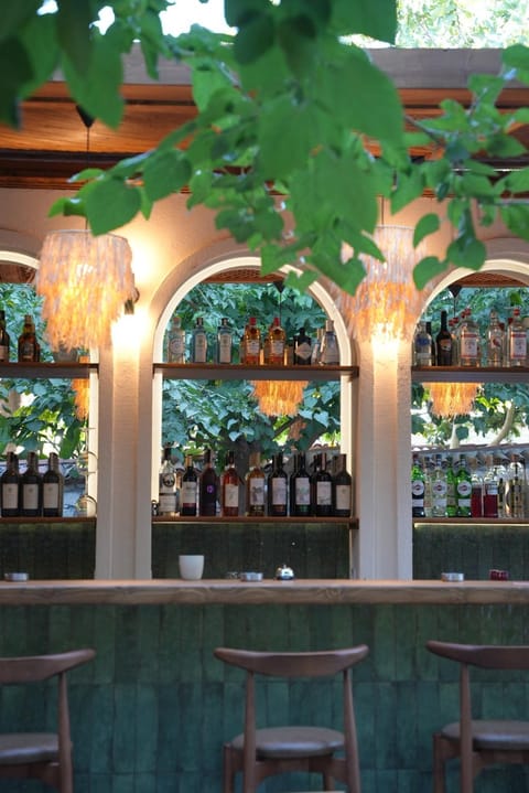 Restaurant/places to eat, Garden