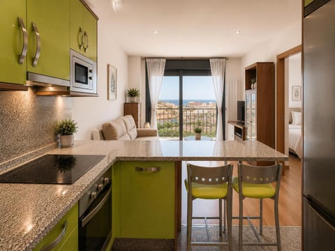 Kitchen or kitchenette, Living room, Dining area, oven, stove