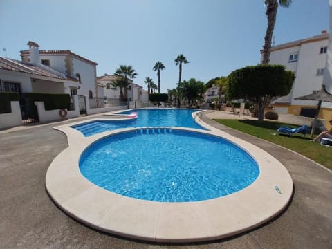 Pool view, Swimming pool, sunbed