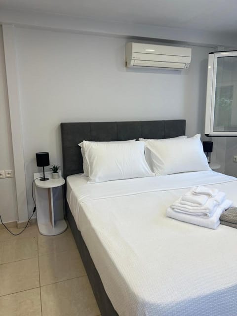 Studio next to the Beach Apartment in Vouliagmeni