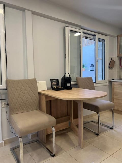 Studio next to the Beach Apartment in Vouliagmeni