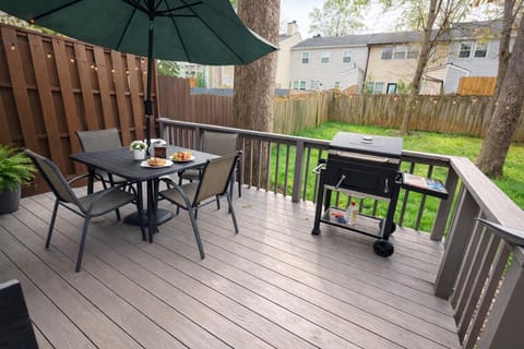 Cozy home with BBQ -5 min Braves Apartment in Smyrna