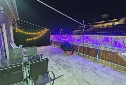 Night, View (from property/room), Balcony/Terrace