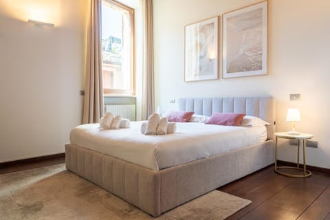 Bed, View (from property/room), Bedroom, City view, internet