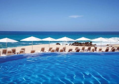 Sea view, Swimming pool, sunbed