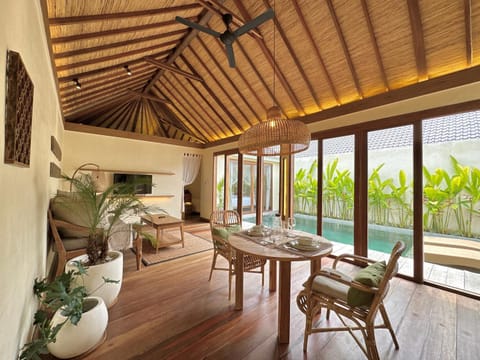 BoBos Villa Echo Villa in North Kuta