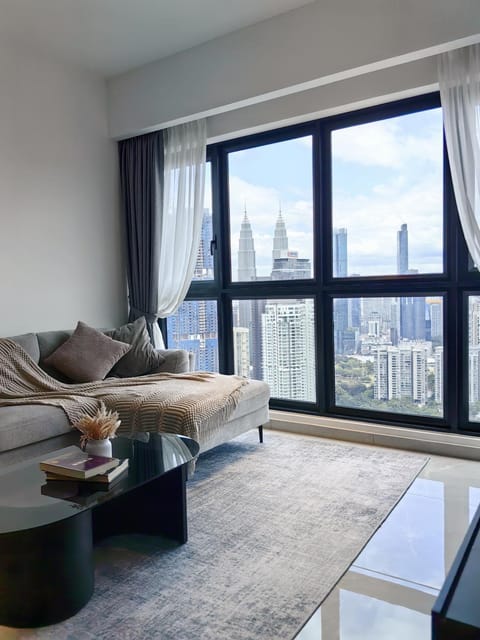 View (from property/room), Living room, City view