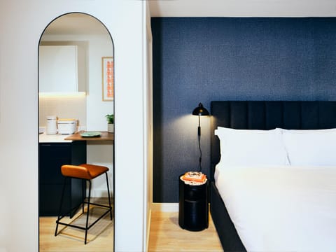 Bed, Photo of the whole room