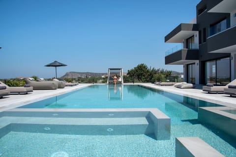 Patio, Pool view, Swimming pool, sunbed