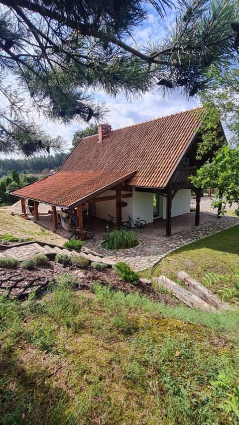 Property building, Day, Natural landscape, Garden, Garden view
