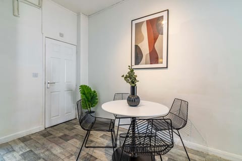 Kasu Lodge - Radford, Nottingham Bed and Breakfast in Nottingham