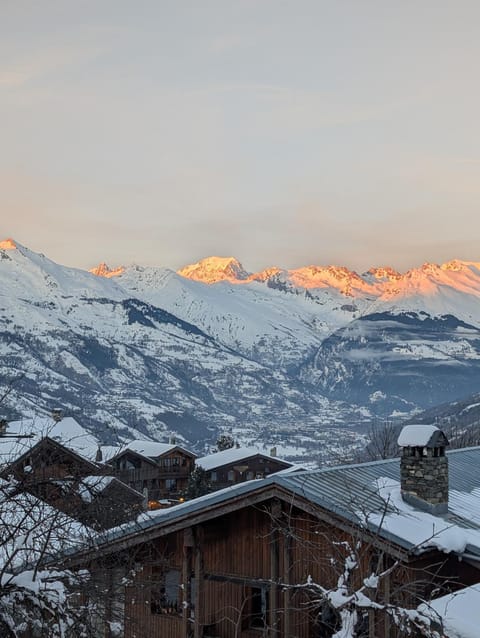 Chalet MontBlanc Chalet in Landry