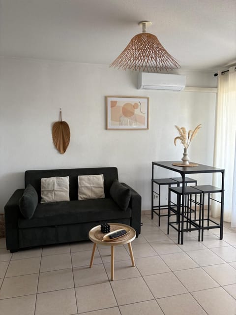 Appartement T2 climatisé Apartment in Arles