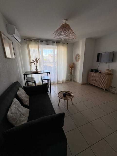 Appartement T2 climatisé Apartment in Arles