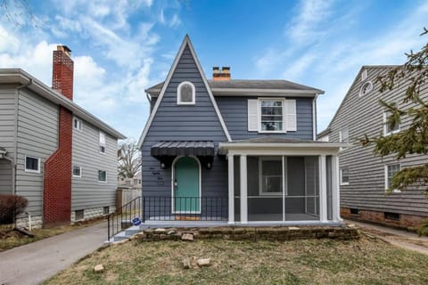 The Huron Charmer-4 BD and Yard House in Ohio