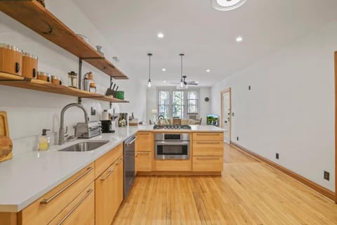 The Urban Oasis - 2 BR - Great Location Apartment in Short North