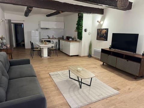 Appartement T2 Cosy centre-ville Apartment in Pernes-les-Fontaines