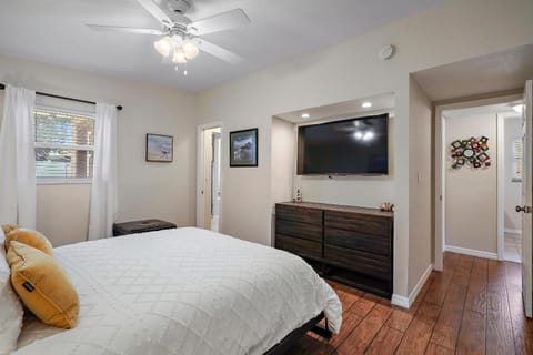 10549 St Petersburg House in Bay Pines