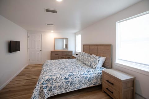 1103 Bradenton House in Bayshore Gardens