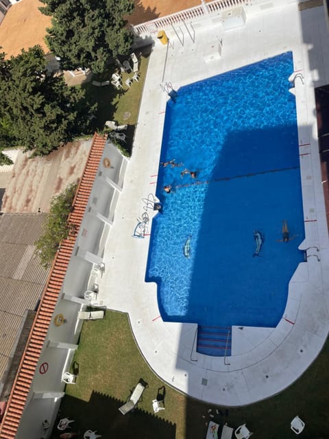 Apartamento 4 Dormitorios 2 Baños Parking Apartment in Fuengirola