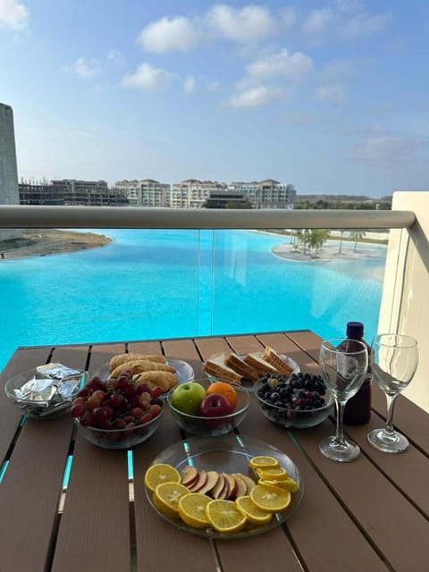 View (from property/room), Food and drinks