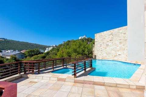 Day, Natural landscape, View (from property/room), Balcony/Terrace, Pool view, Swimming pool, sunbed