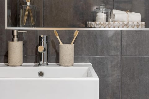 Stylish 3BD Townhouse in Central Winchester House in Winchester