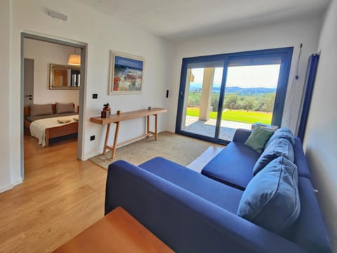 Living room, Bedroom