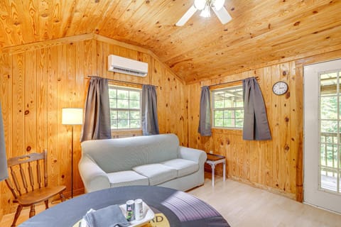 Serene Clarkson Cabin about 4 Mi to Nolin Lake Access! Cabin in Nolin Lake