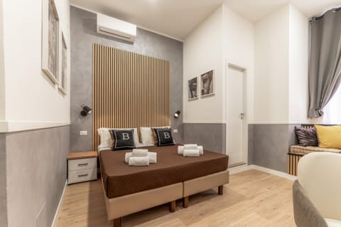 Bed, Bedroom, Breakfast
