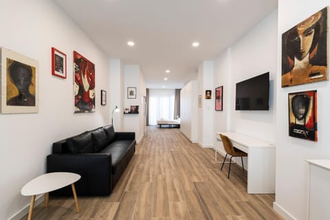 La casa de la pintora by Concept Flats Apartment in Valencia