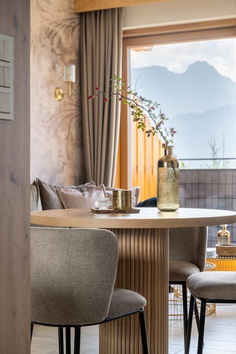 Natural landscape, Living room, Seating area, Dining area, Mountain view