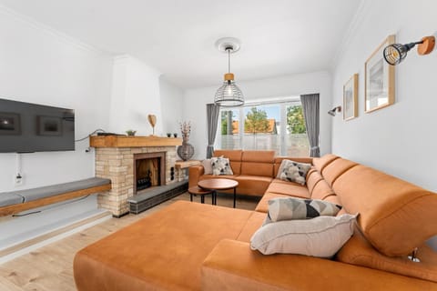 TV and multimedia, Seating area