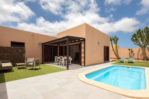 Patio, Swimming pool