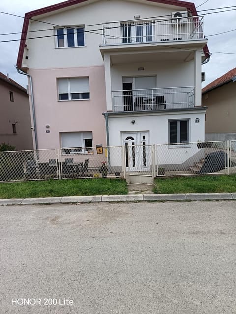 Soba Za Odmor # Bed and Breakfast in Serbia