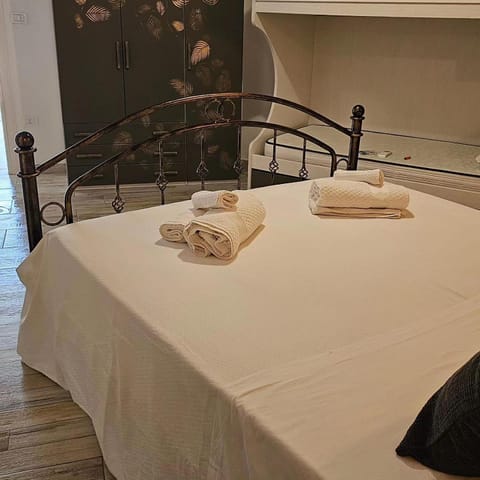 Giojas - Camera quadrupla in centro Bed and Breakfast in Orosei