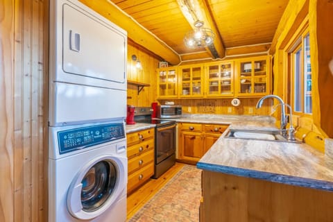 Pine Cabin Cabin in Custer