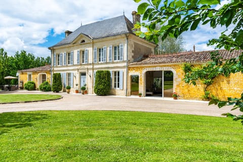 Property building, Garden, Garden view