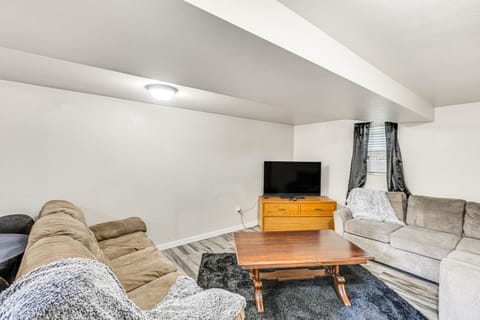 Cozy Sturgis Retreat - Walk to Main St and Saloons! House in Sturgis