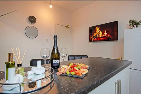 5 minute walk from Bury city centre -1 bed flat Apartment in Bury