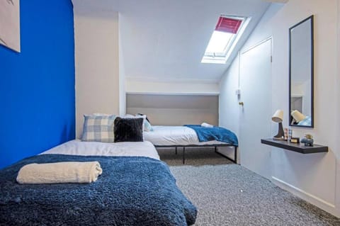 5 minute walk from Bury city centre -1 bed flat Apartment in Bury