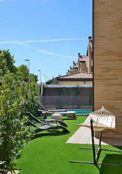 Spring, Natural landscape, Garden, Garden view, Pool view, Swimming pool, sunbed