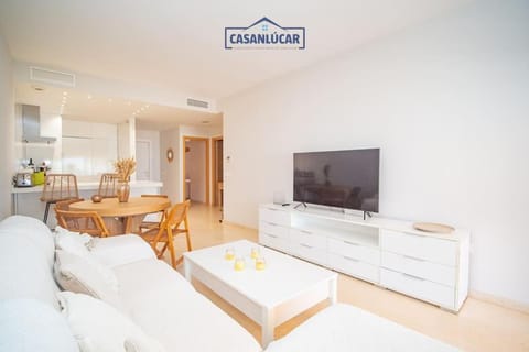 TV and multimedia, Kitchen or kitchenette, Living room, Dining area