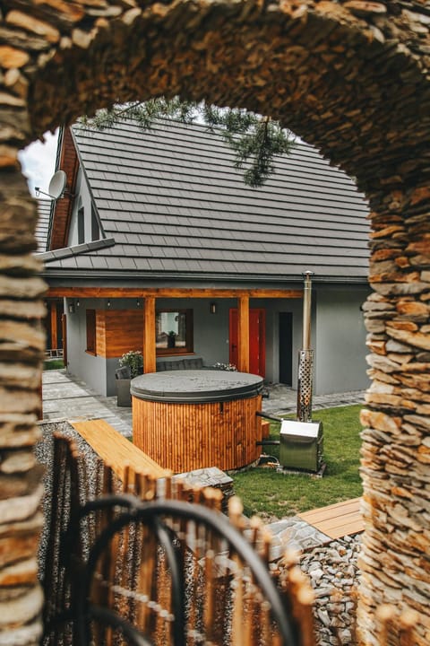 Property building, Hot Tub